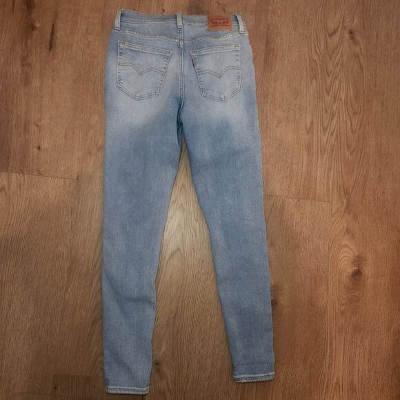 Levi’s 720 High Rise Skinny Jeans – Size 29, Light Wash (BNWOT) - Picture 3 of 4